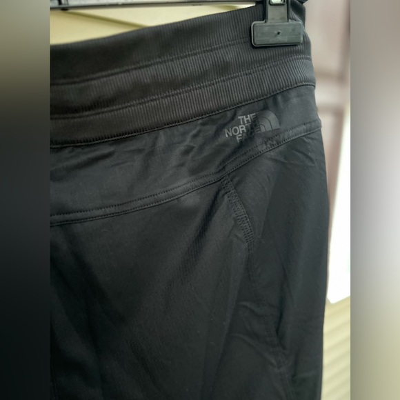 The North Face athletic pants XXL NWT - Picture 9 of 9